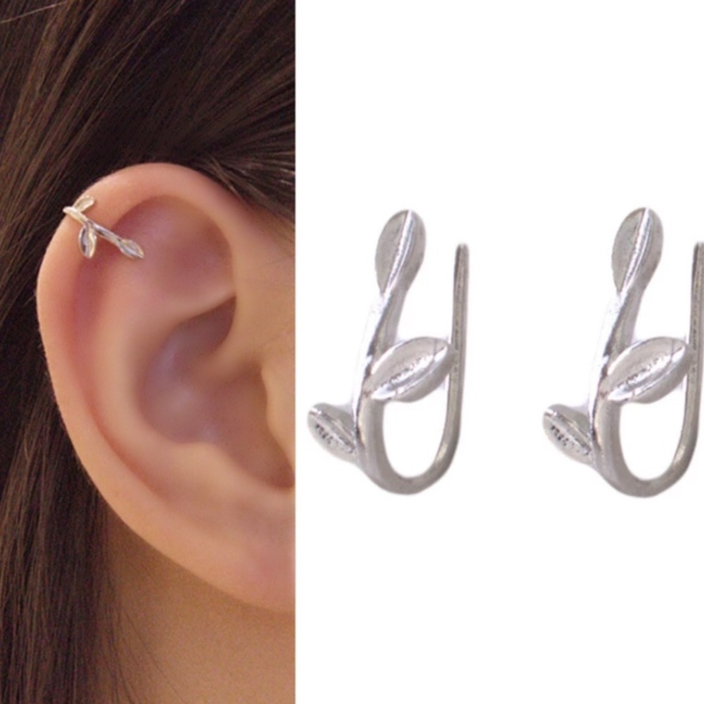 ✨ .925 Silver plated Ear Cuff✨